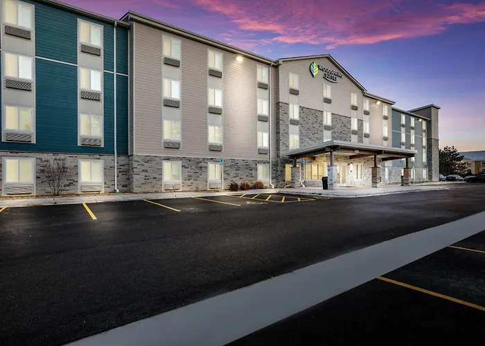 Woodspring - Chicago Gurnee
